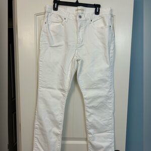 Levi’s White Classic Straight Jeans Size 33